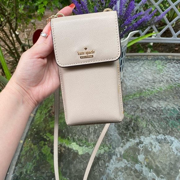 Kate Spade Beige Tan Leather & Gold Hardware Magnetic Crossbody - Picture 1 of 15